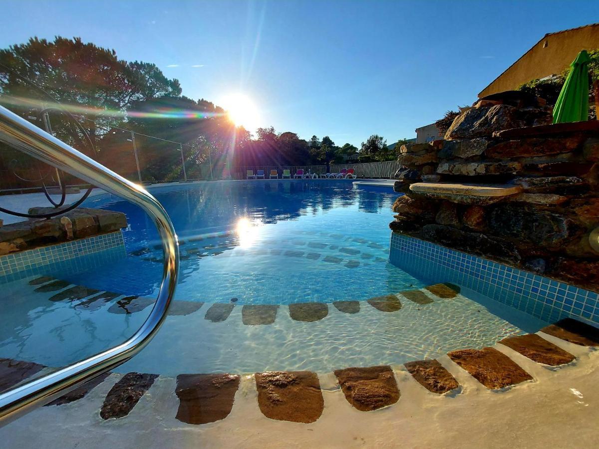 Hotel Les Hauts De Mourèze Dış mekan fotoğraf