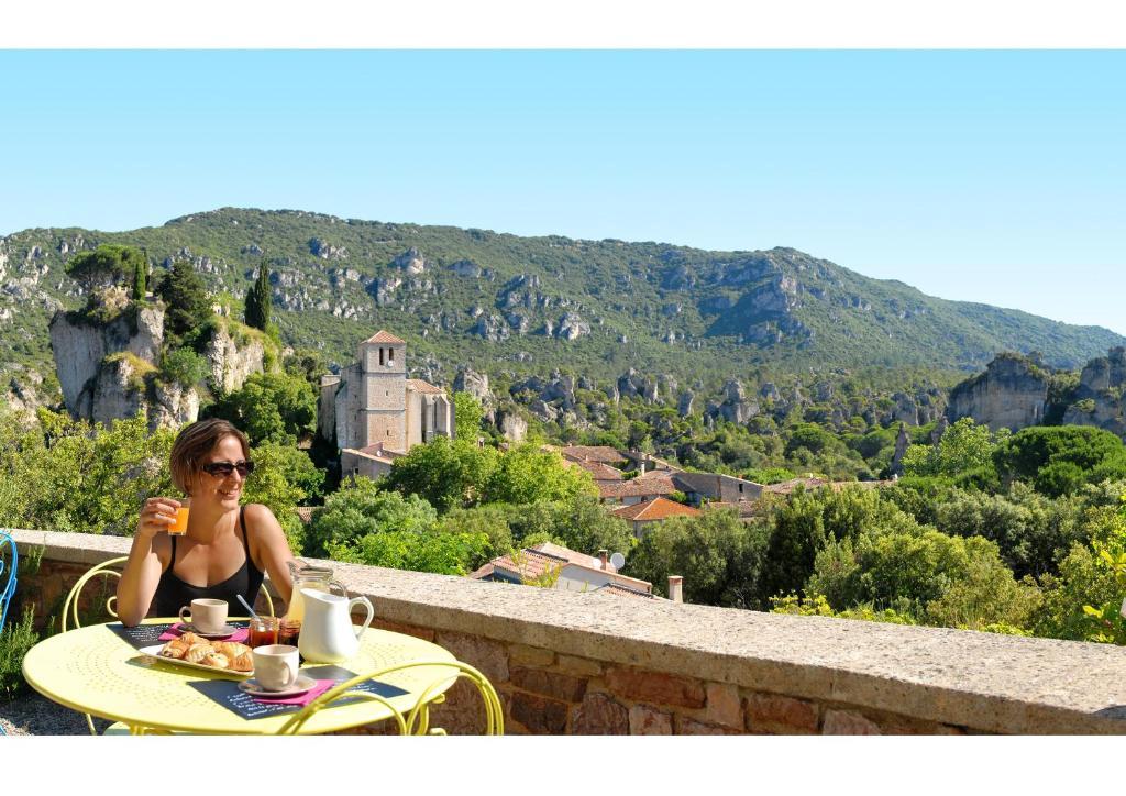 Hotel Les Hauts De Mourèze Dış mekan fotoğraf